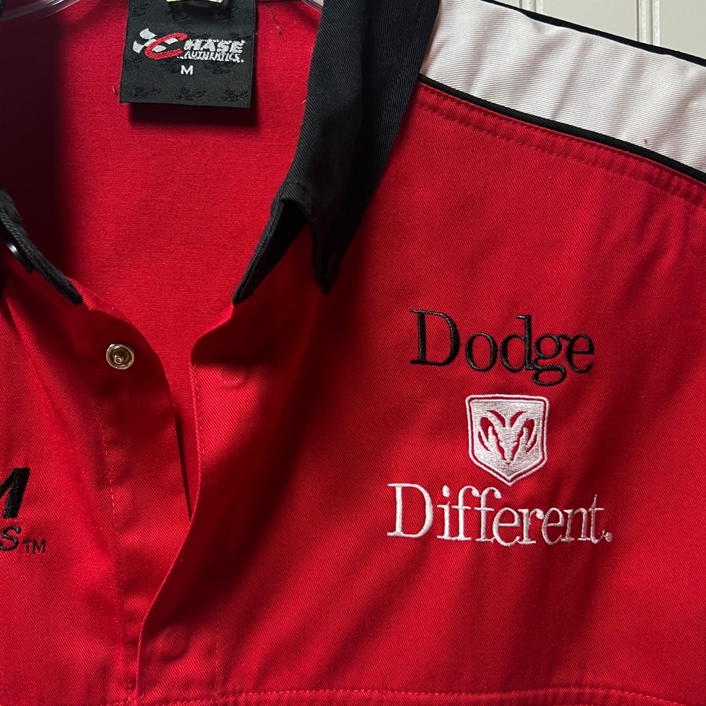 Dodge Motorsports NASCAR Crew Shirt M Hellcat Racing - Picture 3 of 7